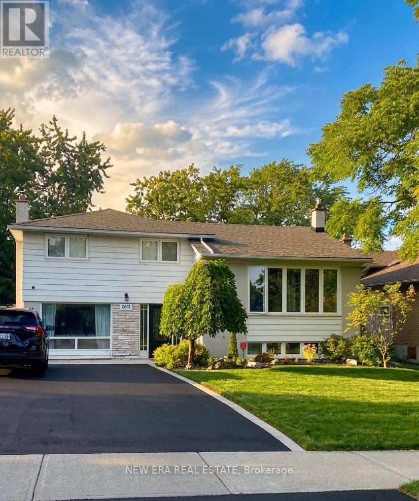 2611 TRUSCOTT DRIVE