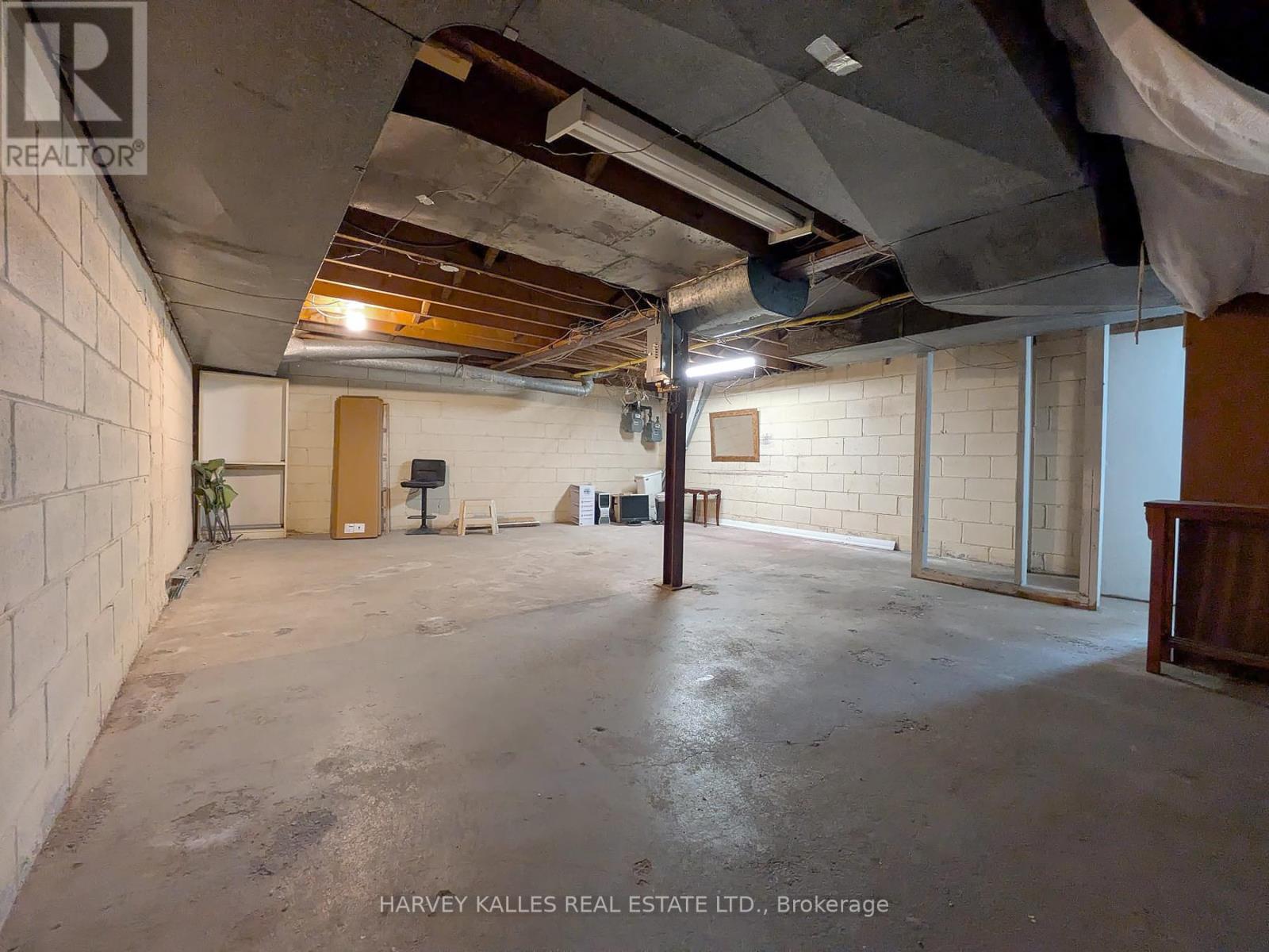 3811 LAKE SHORE BOULEVARD W