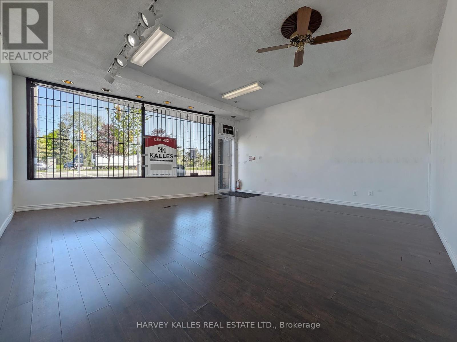 3811 LAKE SHORE BOULEVARD W