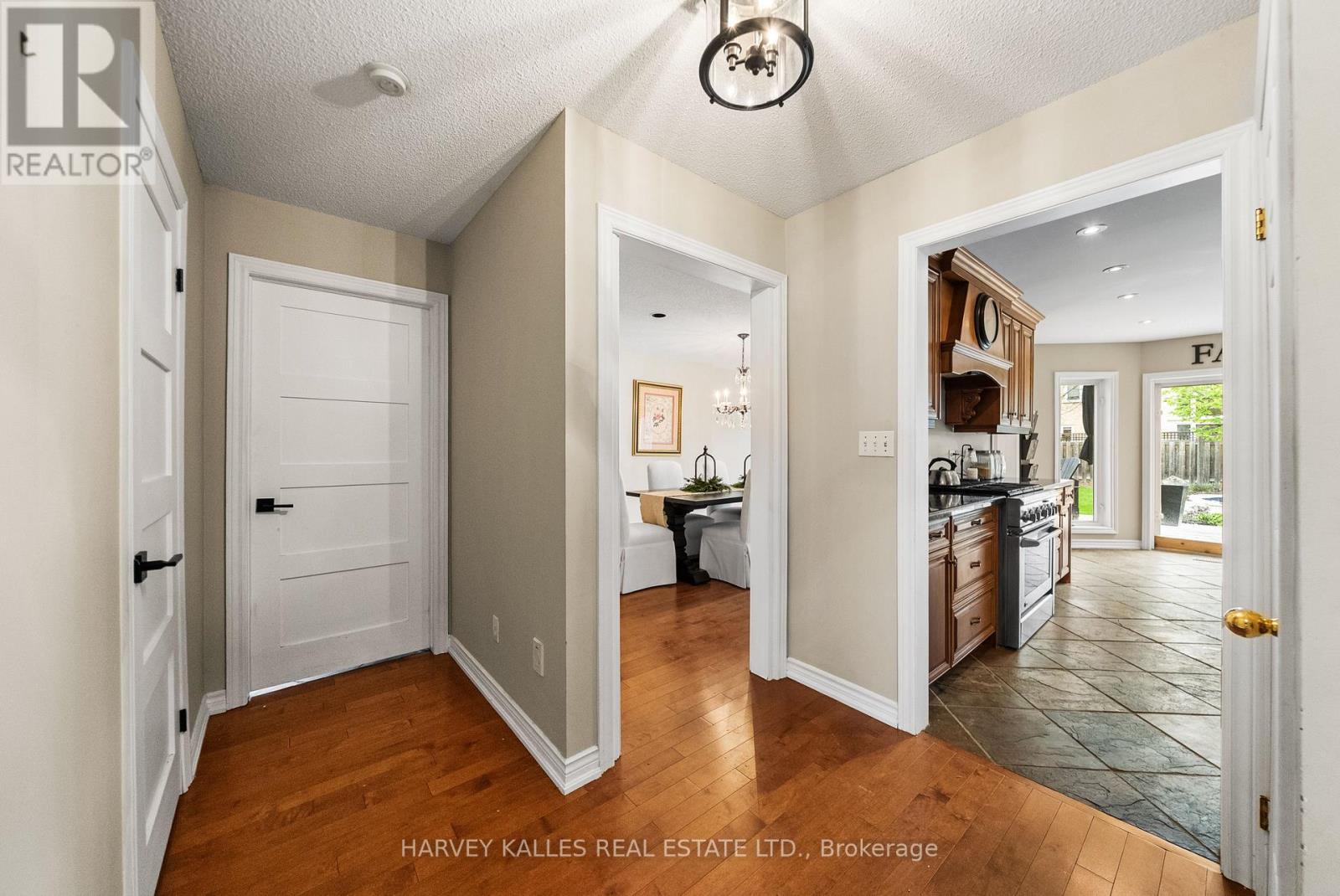 2139 BUSHTRAIL COURT
