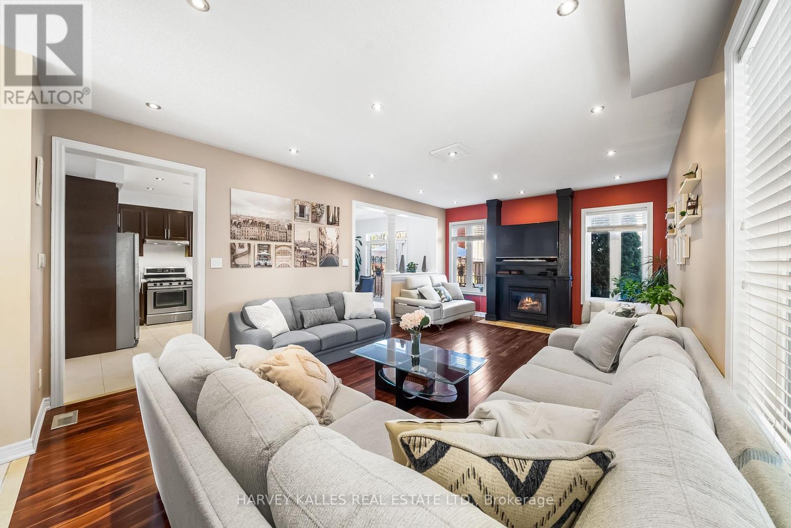 36 BOUNDBROOK DRIVE