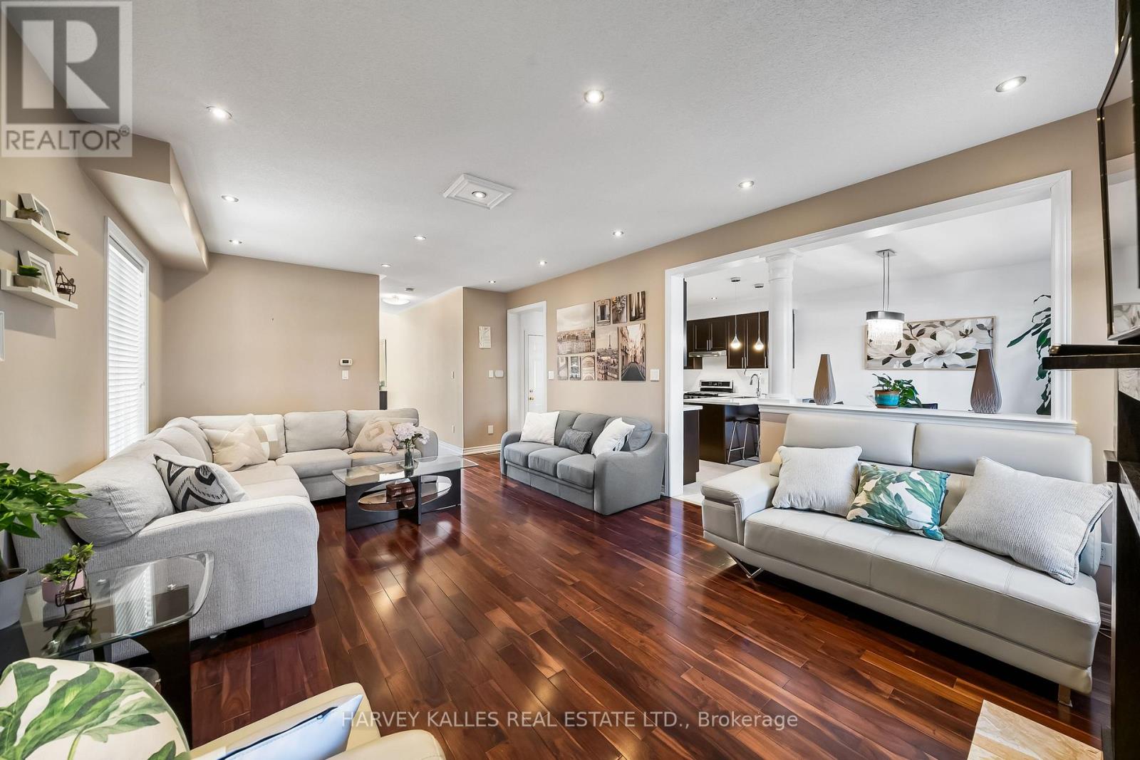 36 BOUNDBROOK DRIVE