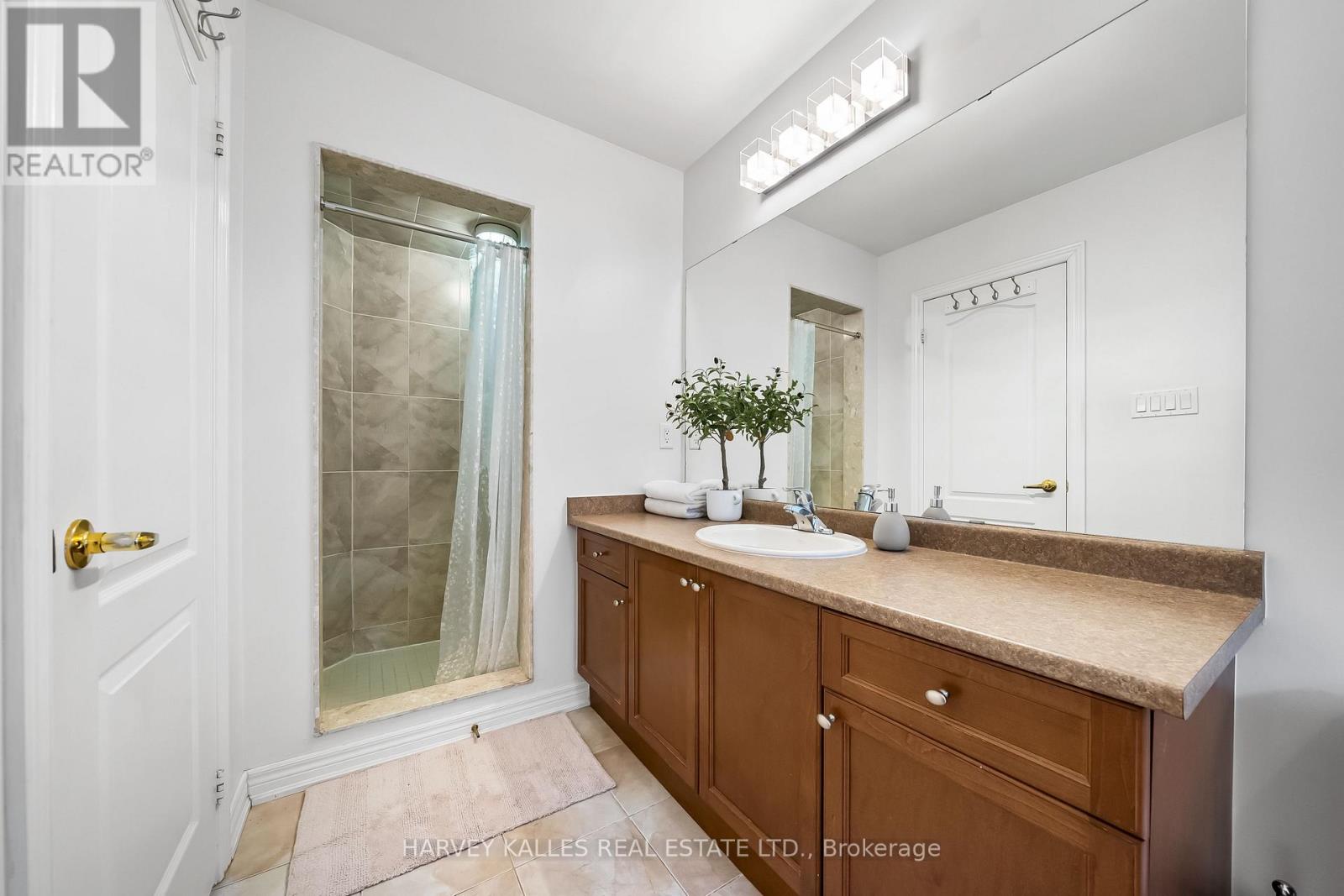 36 BOUNDBROOK DRIVE