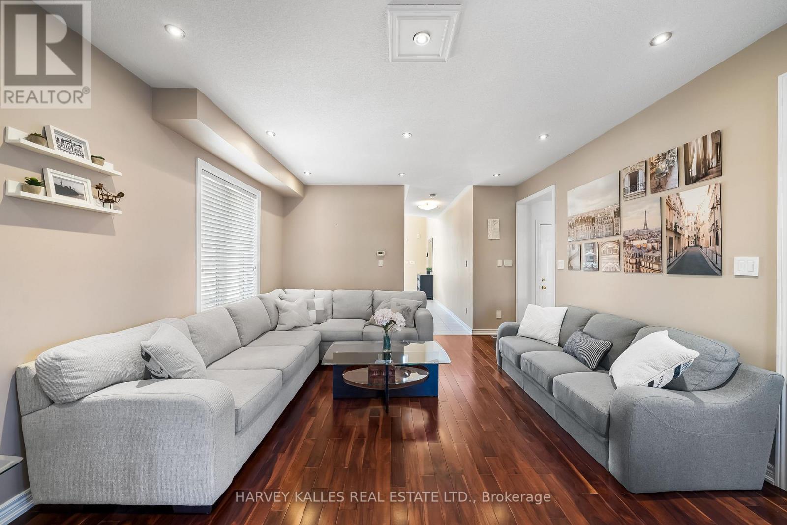 36 BOUNDBROOK DRIVE
