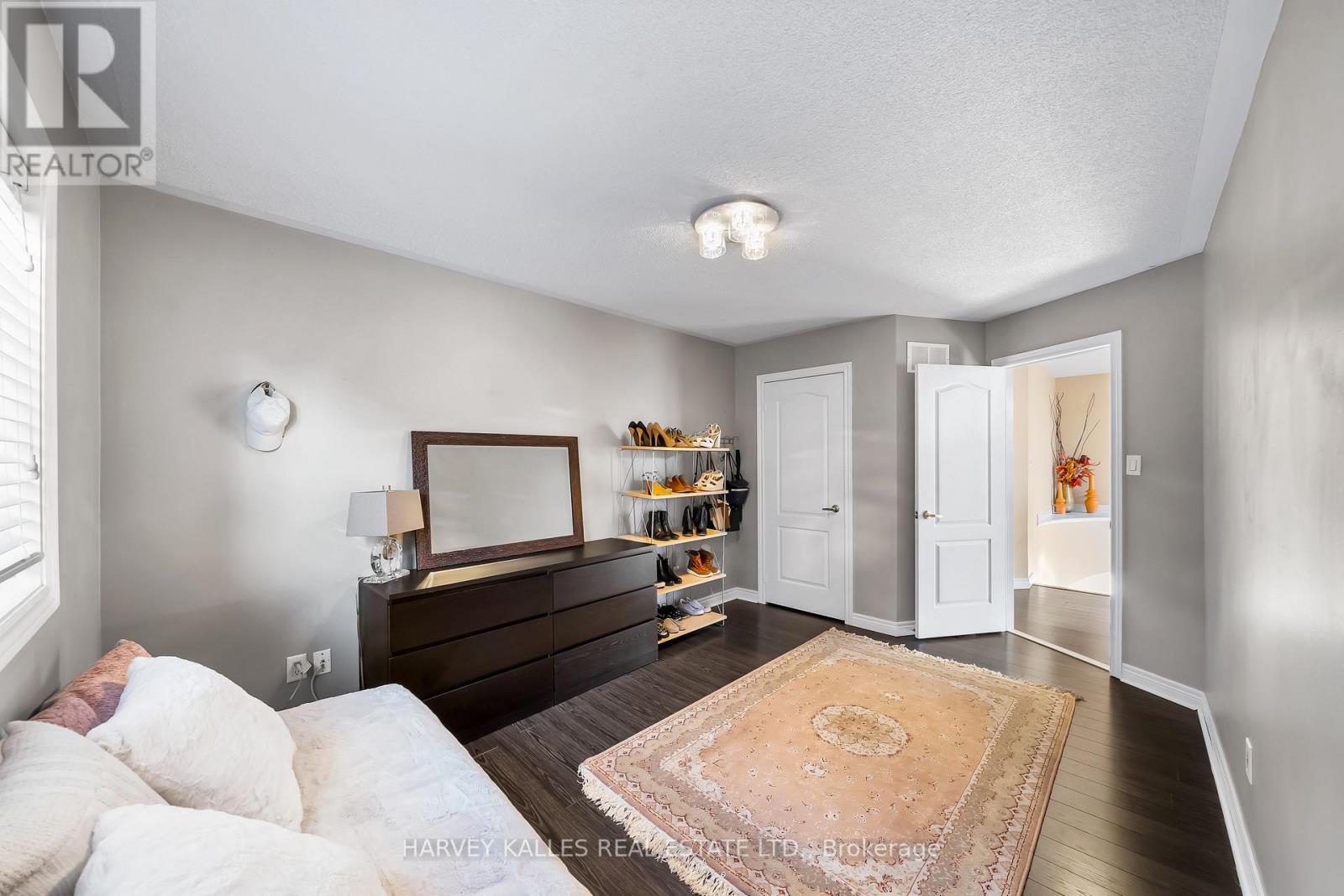 36 BOUNDBROOK DRIVE