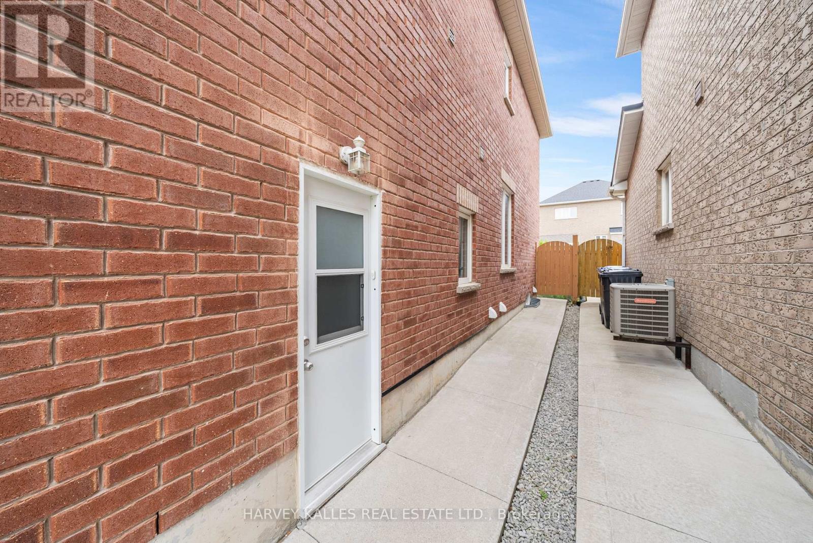 36 BOUNDBROOK DRIVE