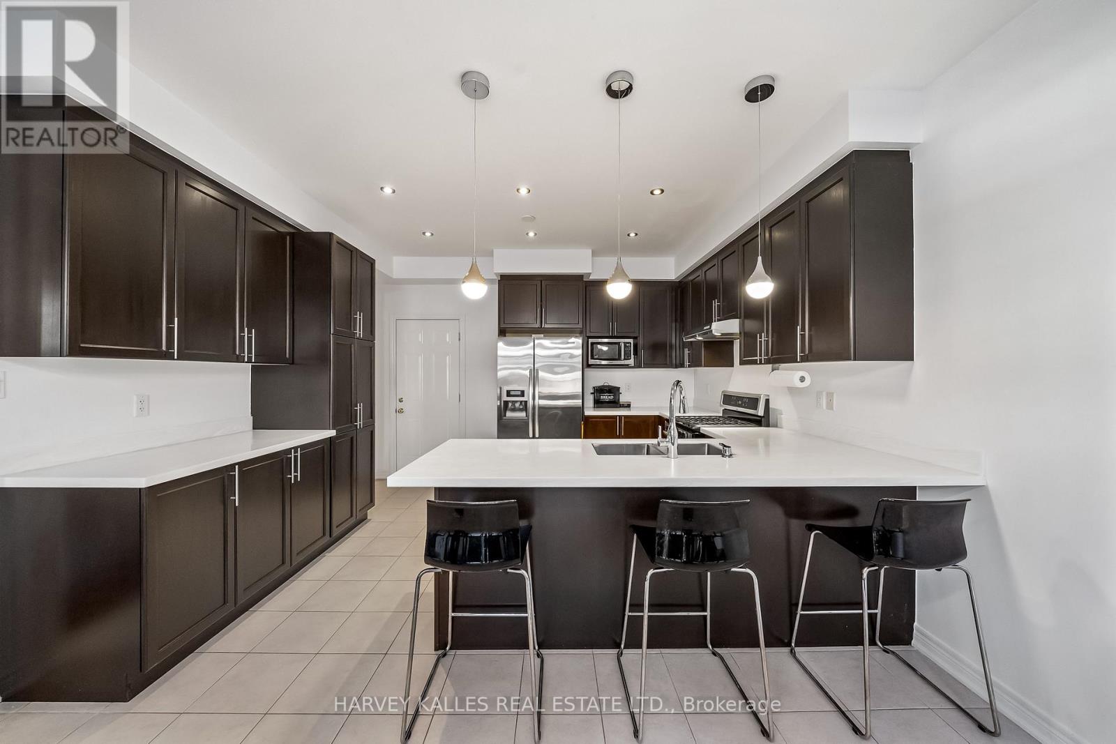 36 BOUNDBROOK DRIVE
