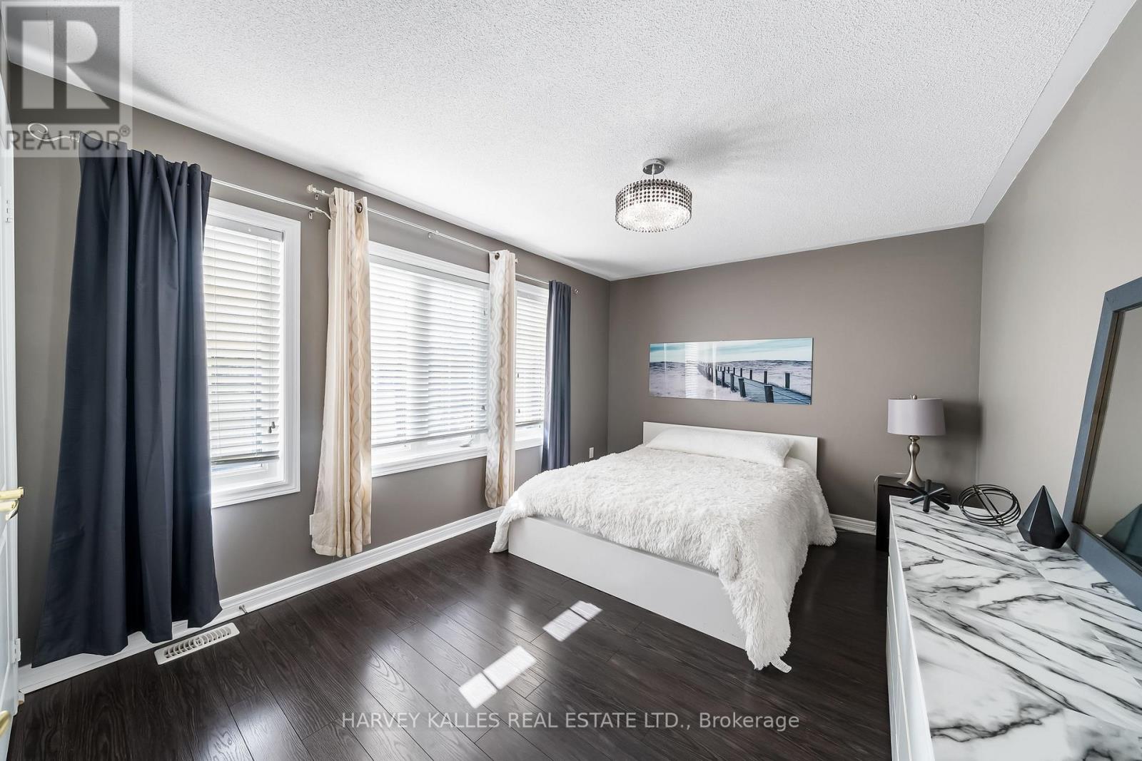 36 BOUNDBROOK DRIVE