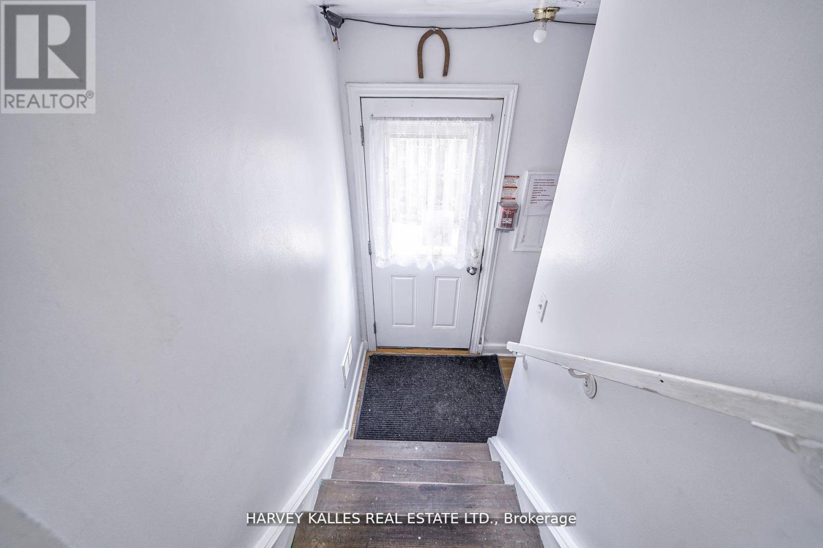 40 DOMINION ROAD