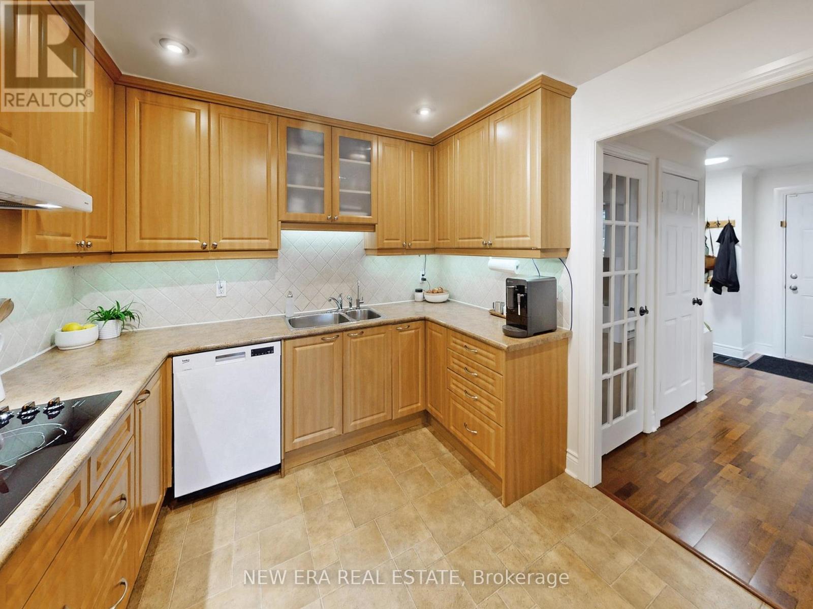 55 - 6540 FALCONER DRIVE