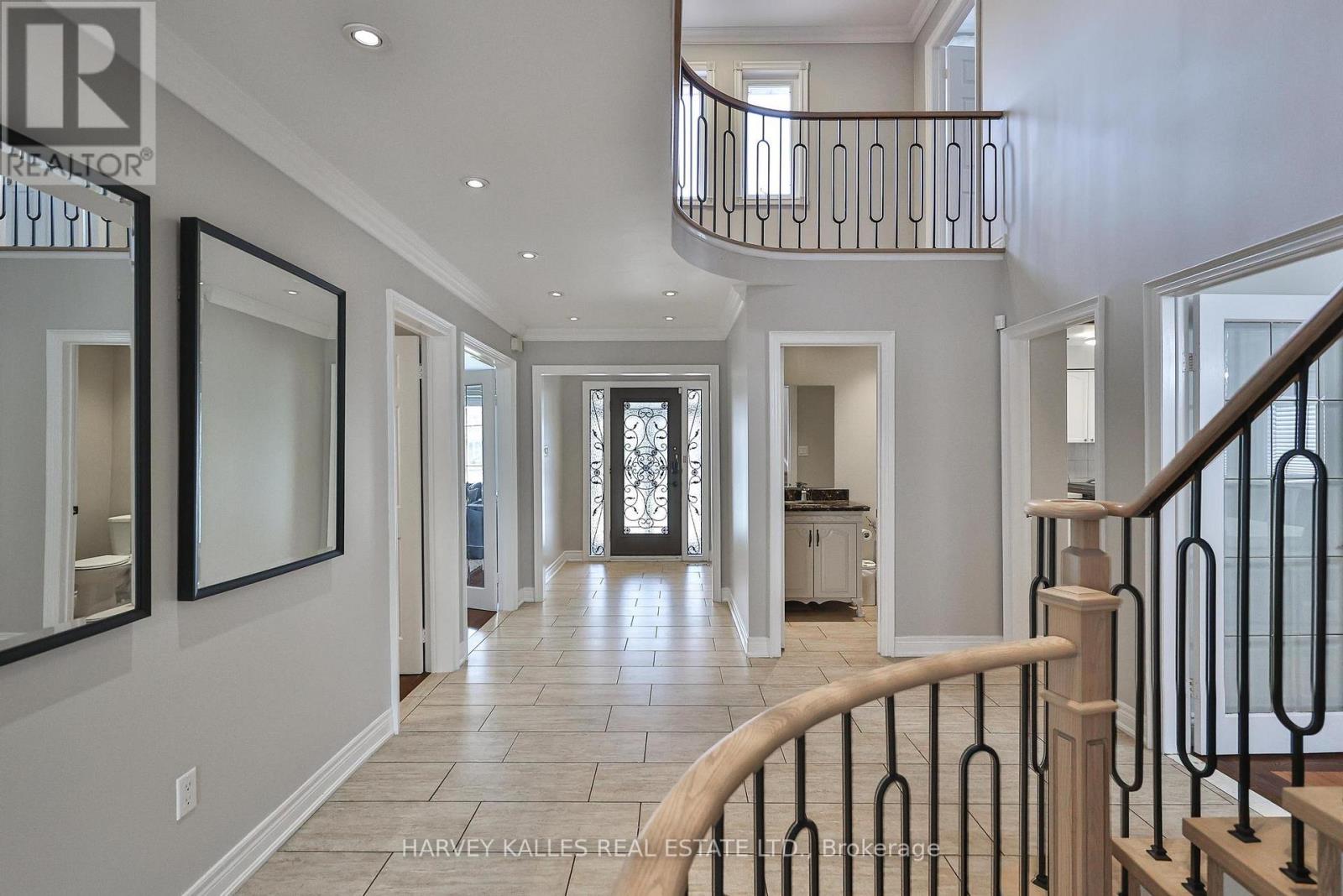 951 WHITE CLOVER WAY