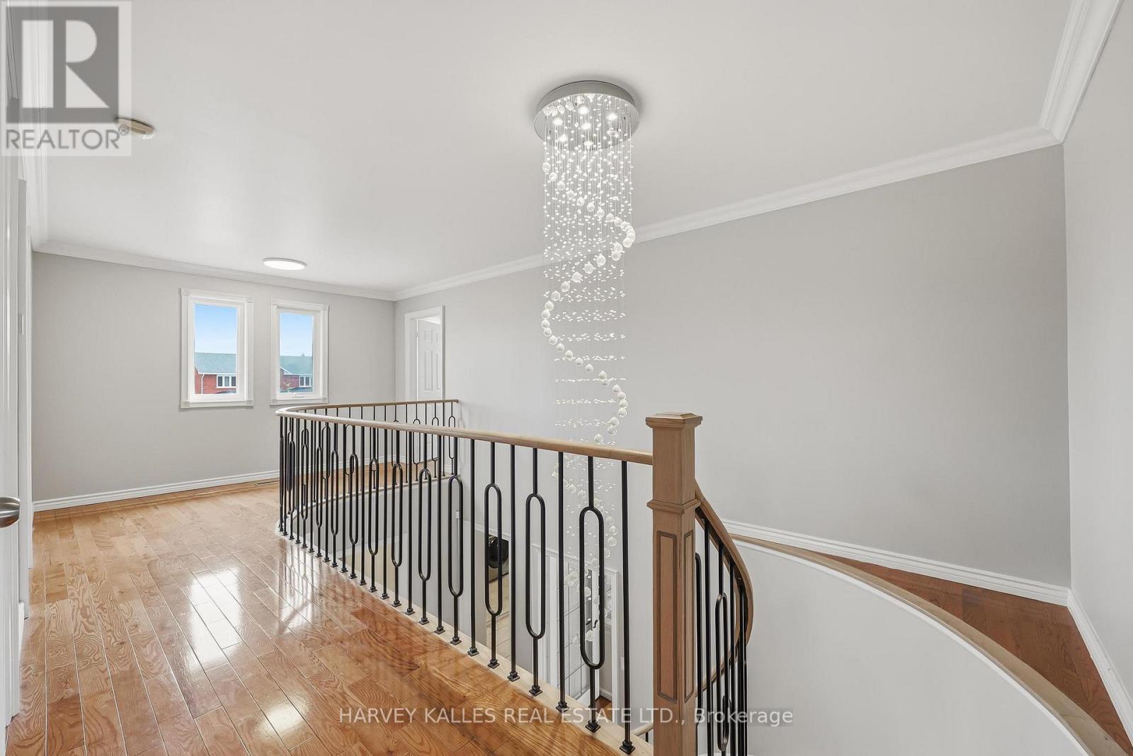951 WHITE CLOVER WAY