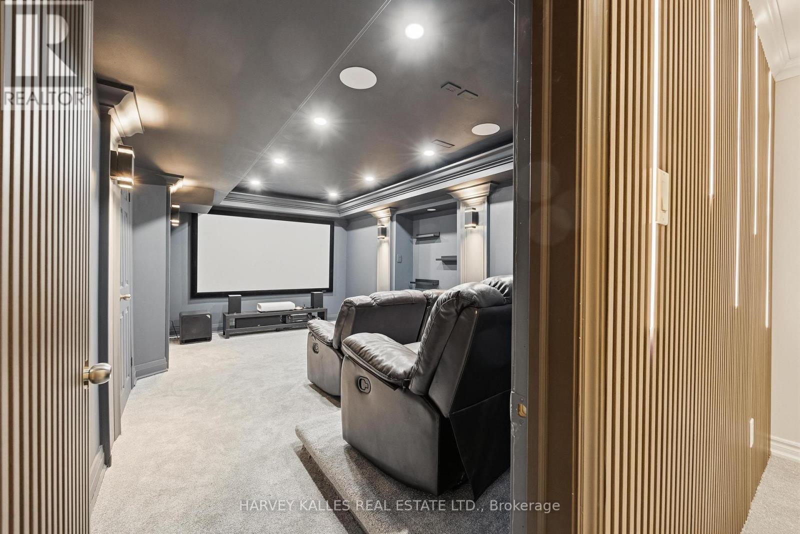 951 WHITE CLOVER WAY