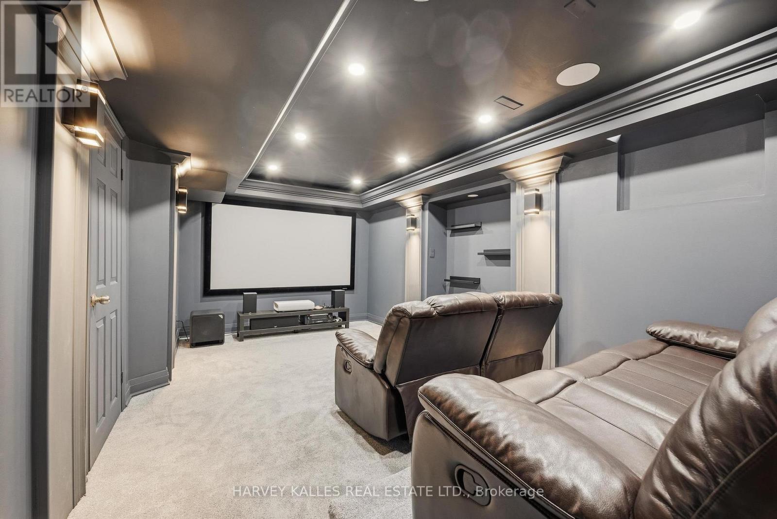 951 WHITE CLOVER WAY