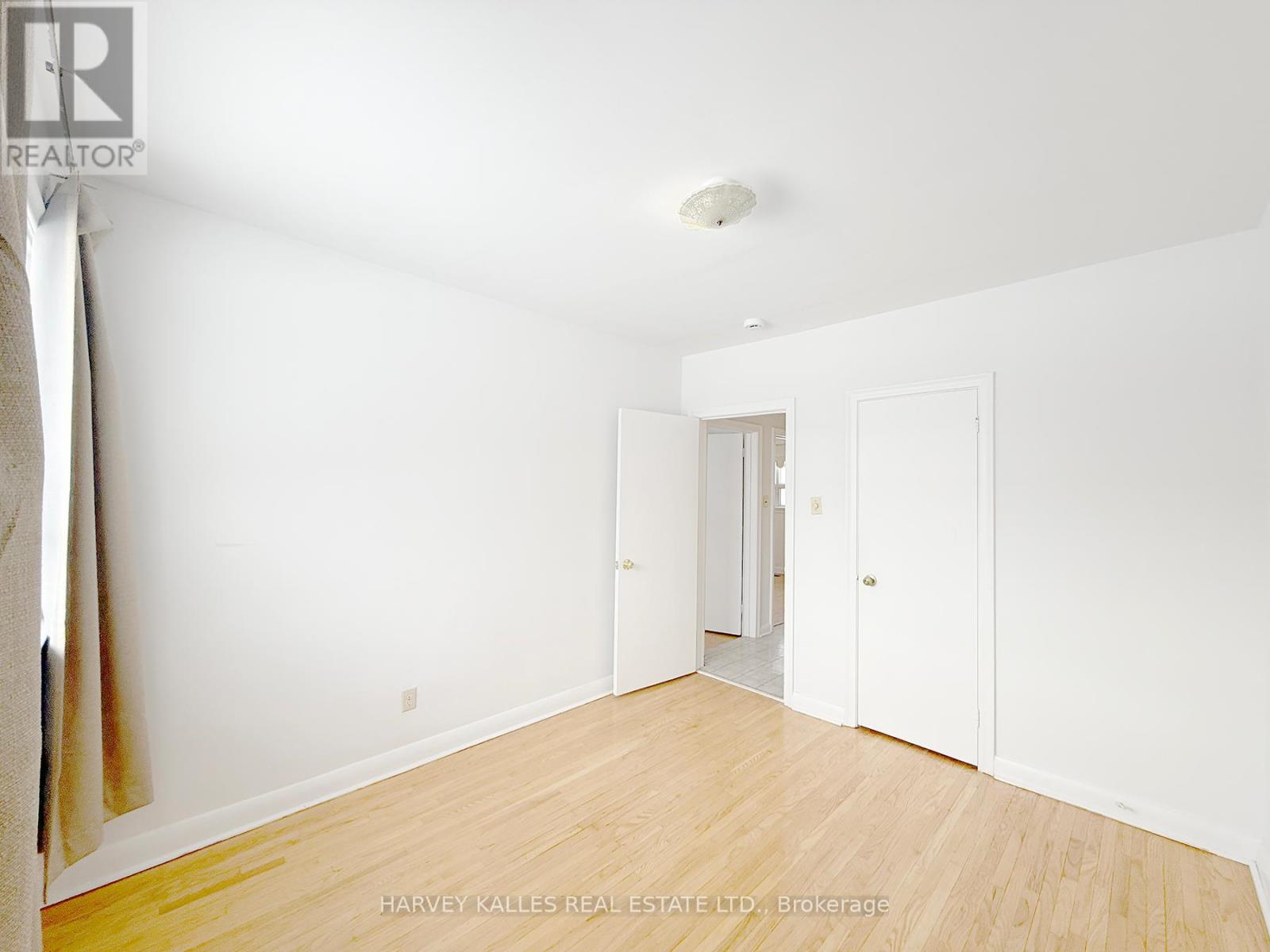 214 DIXON ROAD