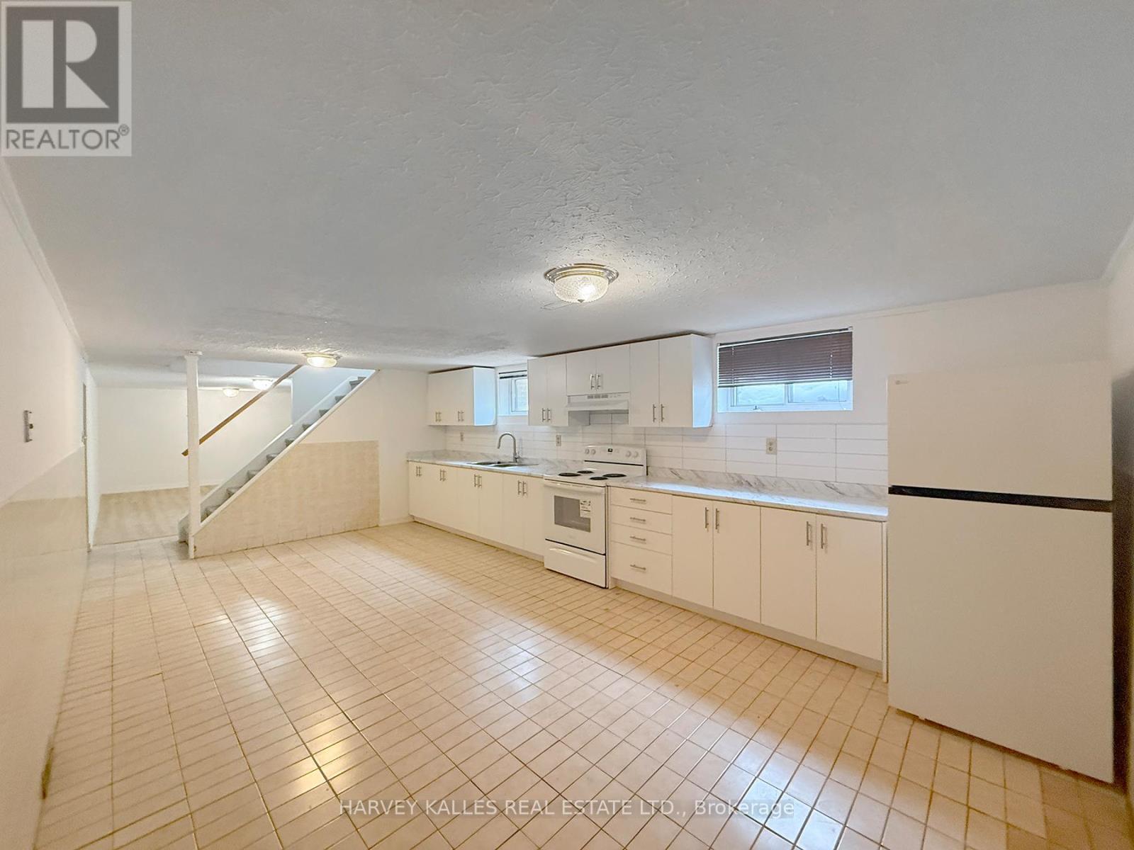 214 DIXON ROAD