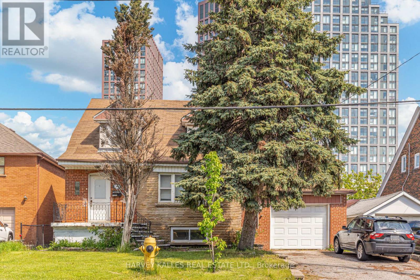 14 JANE OSLER BOULEVARD