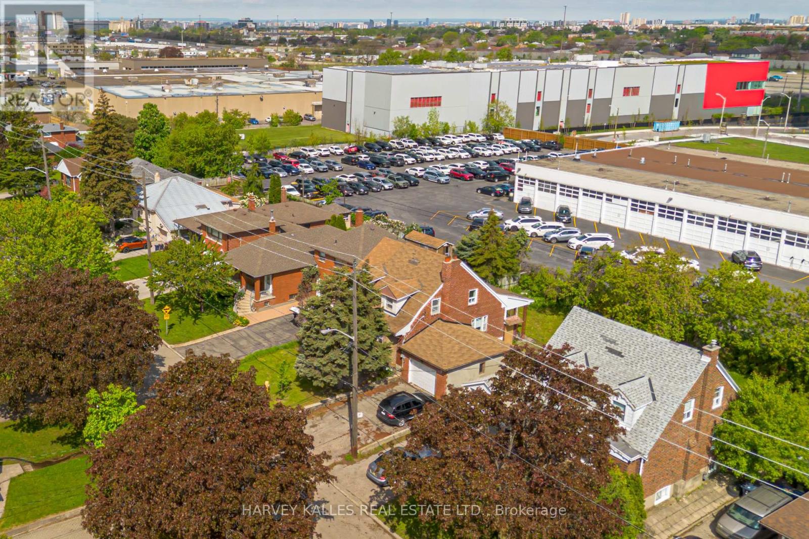 14 JANE OSLER BOULEVARD