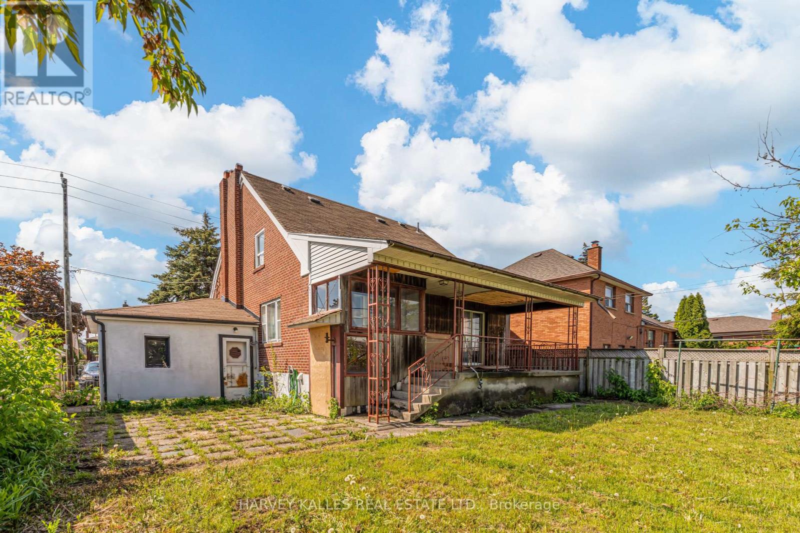 14 JANE OSLER BOULEVARD