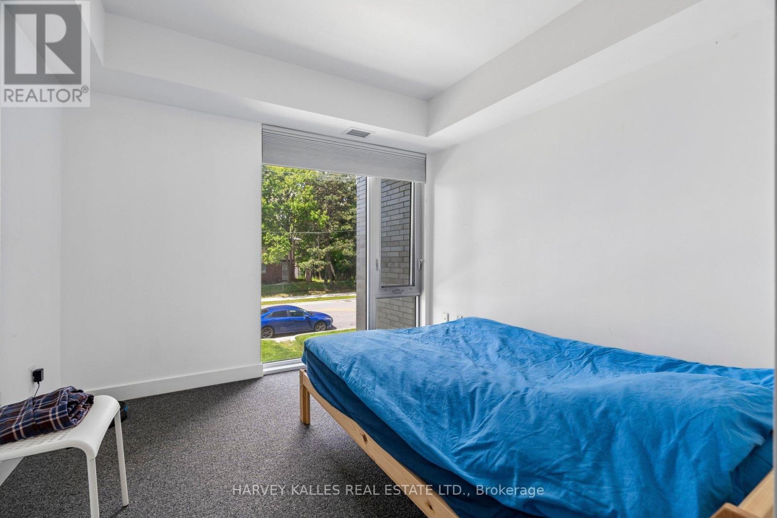 TH104 - 152 FLEMINGTON ROAD
