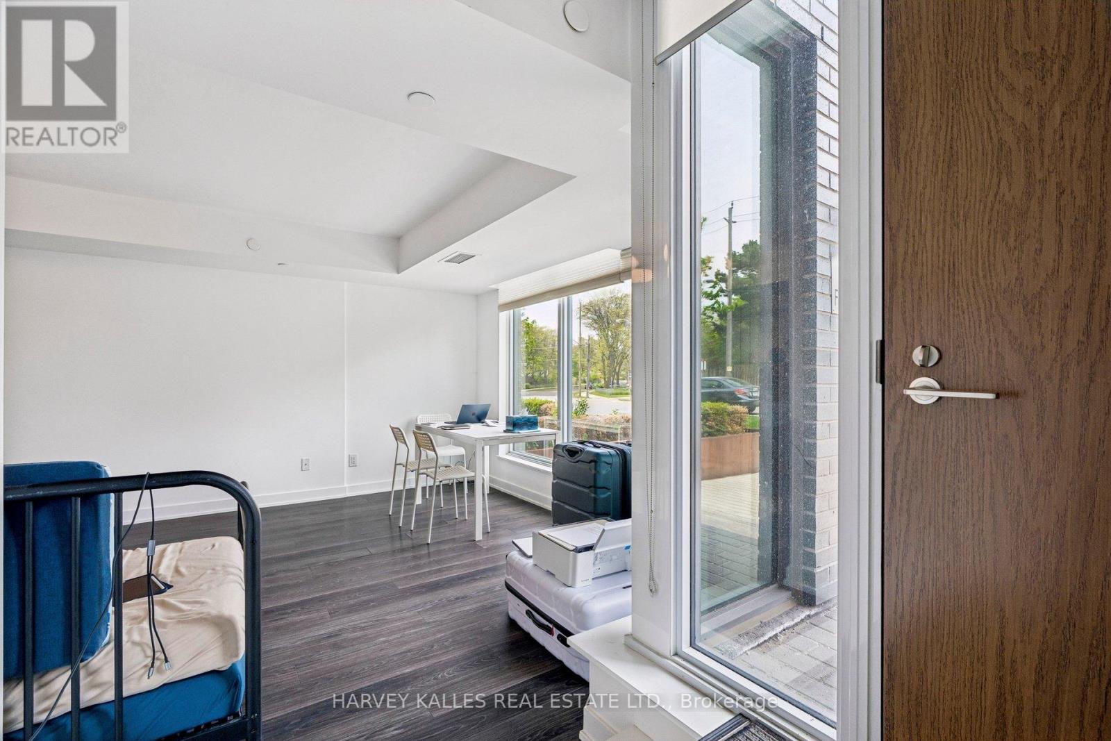 TH104 - 152 FLEMINGTON ROAD