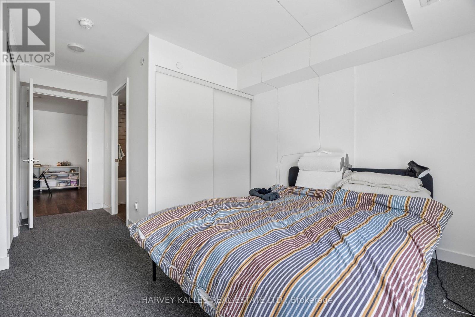 TH104 - 152 FLEMINGTON ROAD
