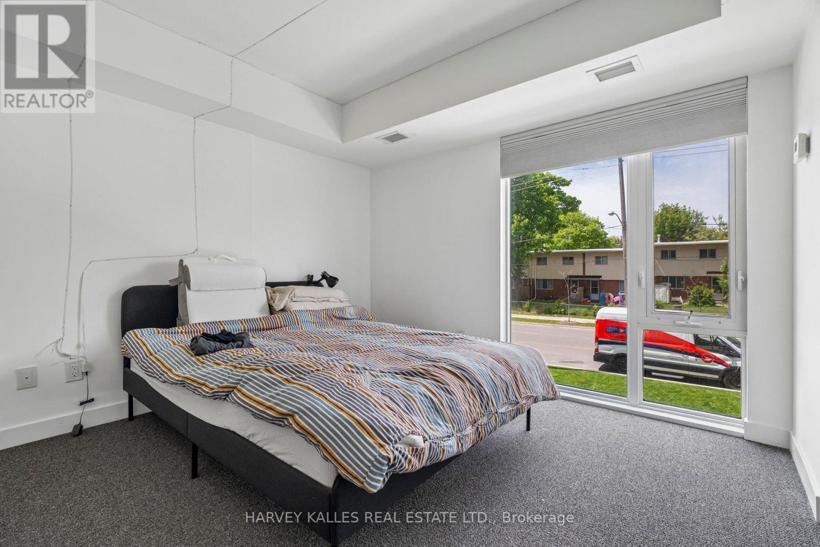 TH104 - 152 FLEMINGTON ROAD