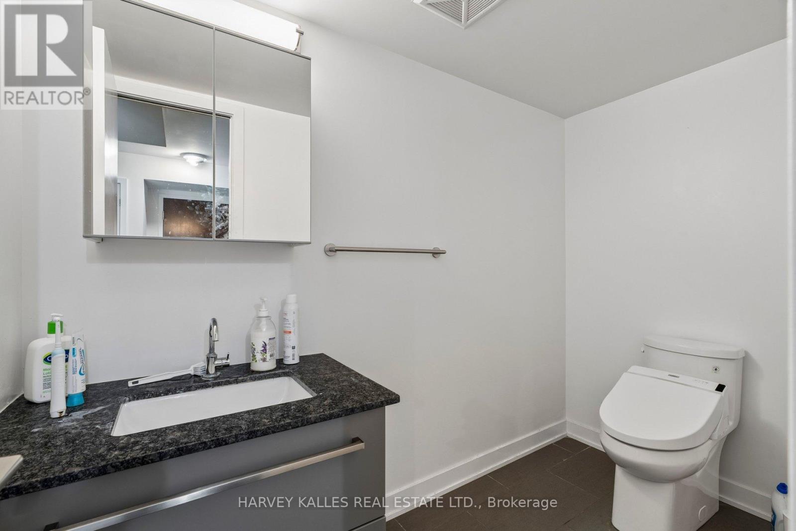 TH104 - 152 FLEMINGTON ROAD