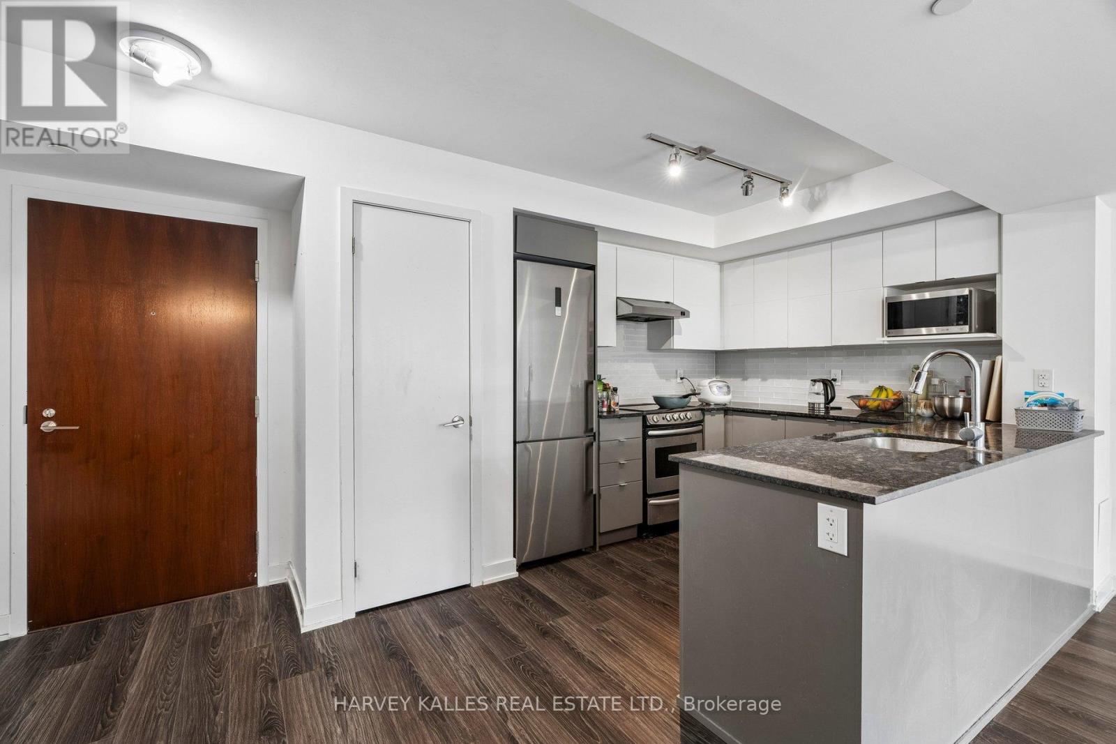 TH104 - 152 FLEMINGTON ROAD