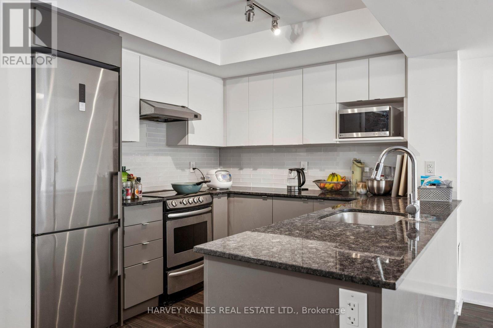 TH104 - 152 FLEMINGTON ROAD