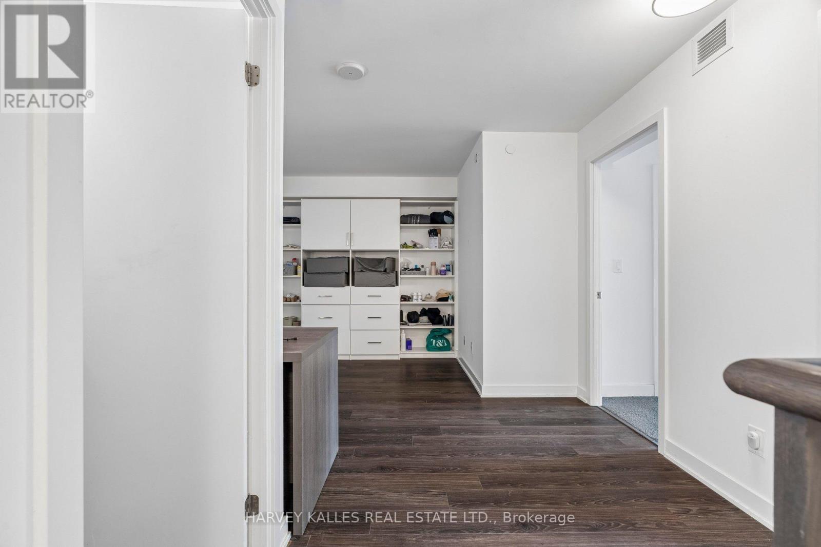 TH104 - 152 FLEMINGTON ROAD