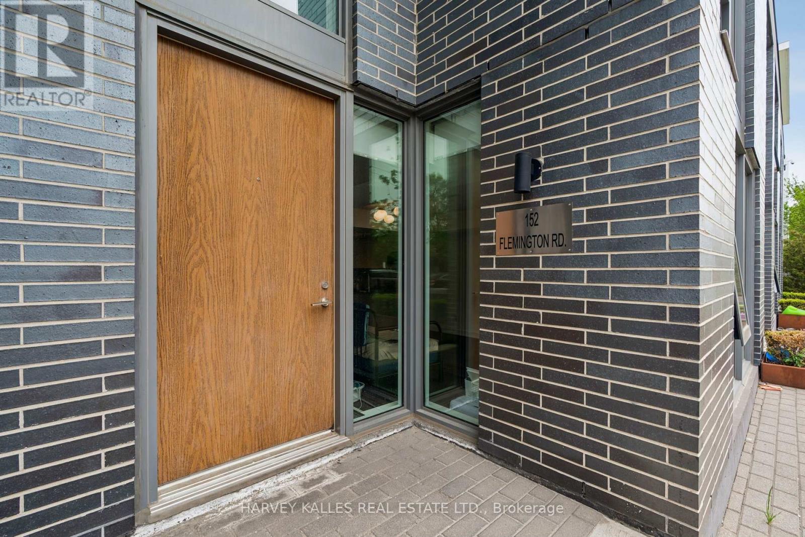 TH104 - 152 FLEMINGTON ROAD