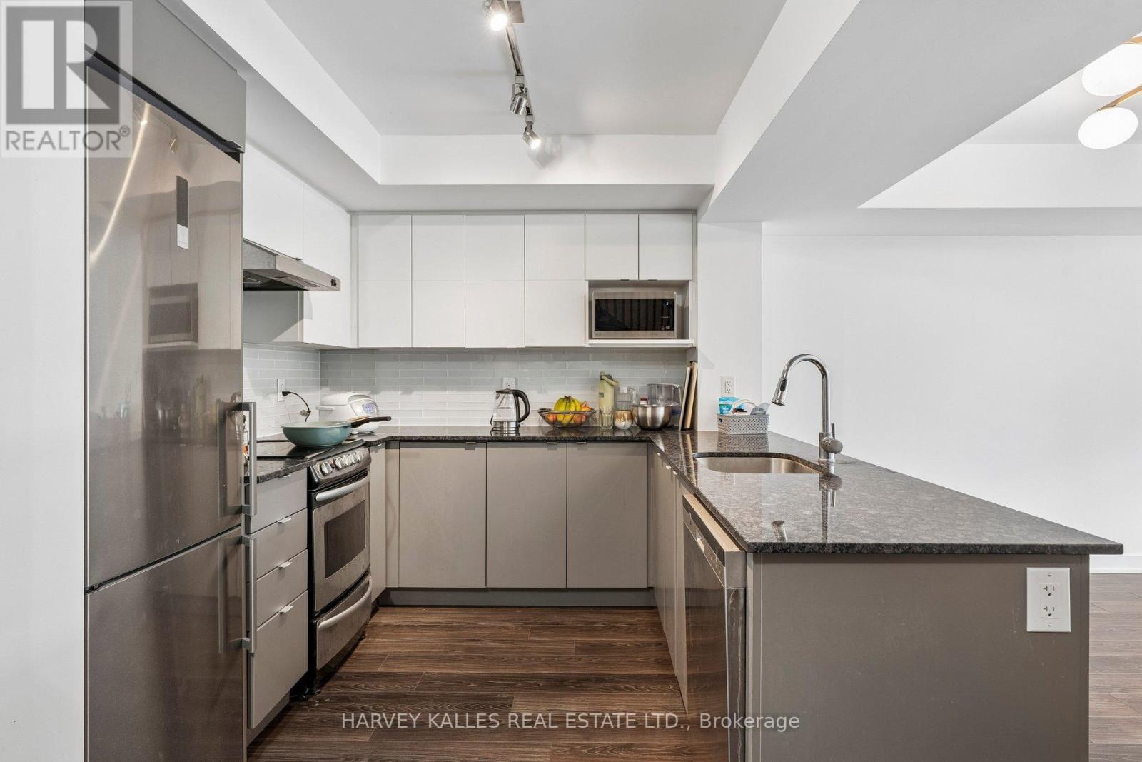 TH104 - 152 FLEMINGTON ROAD