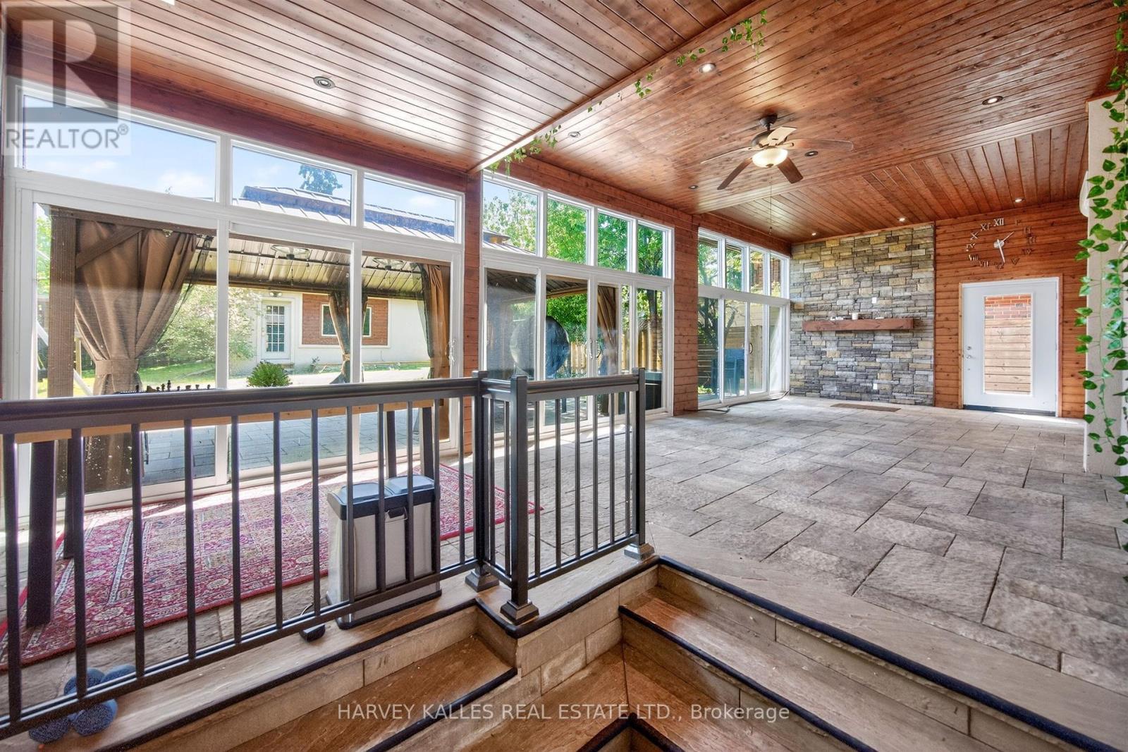 17 LOCKHEED BOULEVARD