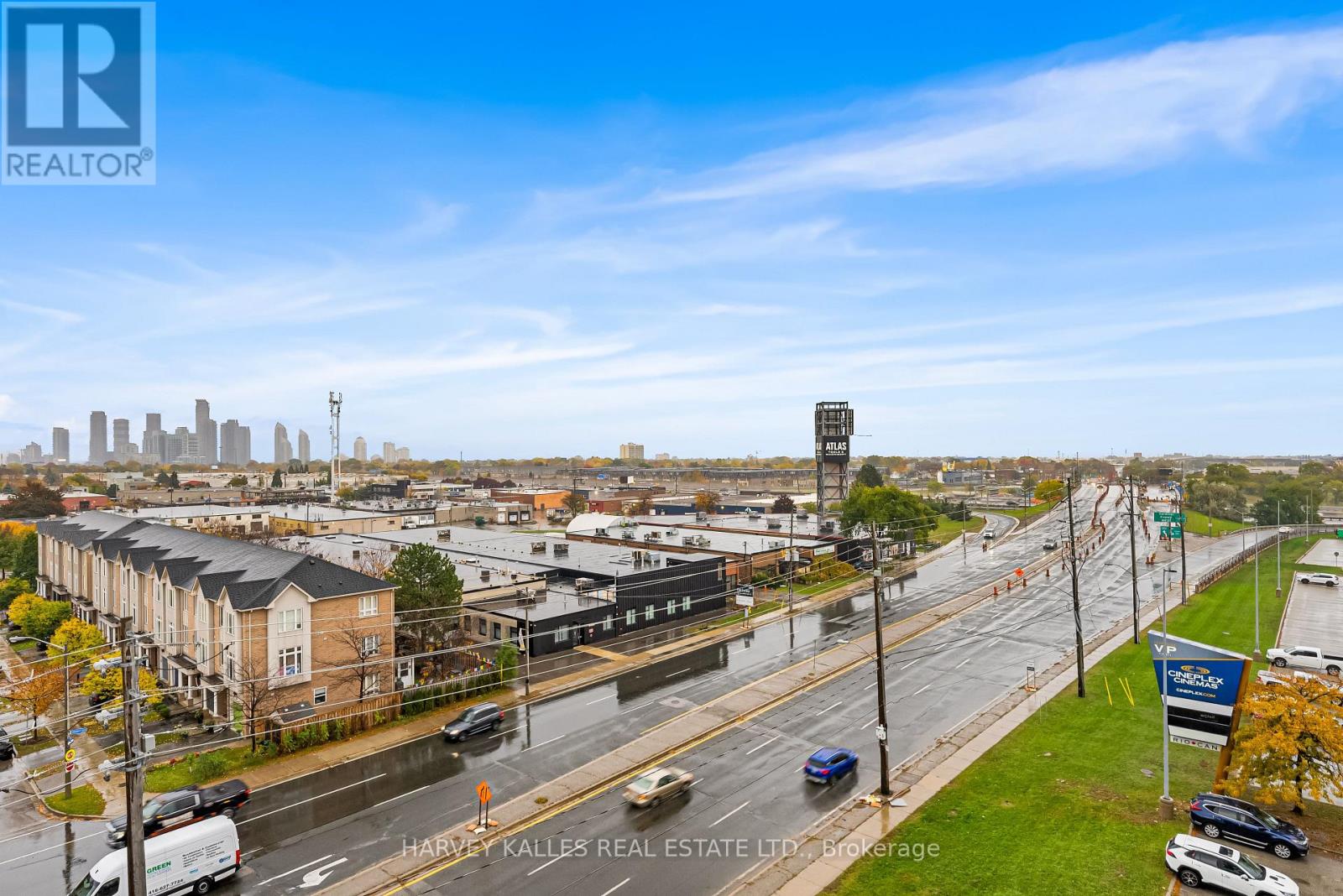 514 - 1007 THE QUEENSWAY