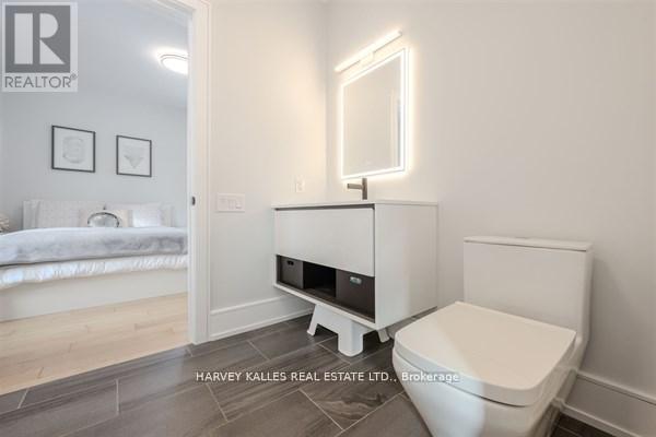 3279 LAKESHORE ROAD