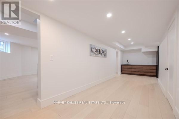 3279 LAKESHORE ROAD