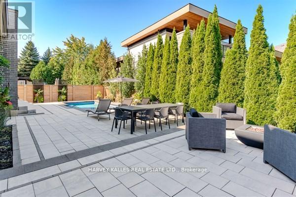 3279 LAKESHORE ROAD