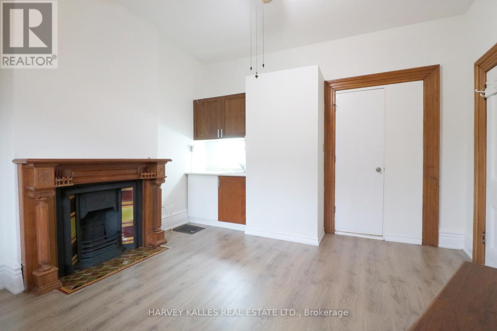 1 - 39 MACDONELL AVENUE