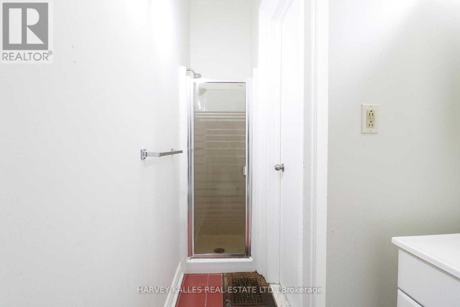 1 - 39 MACDONELL AVENUE