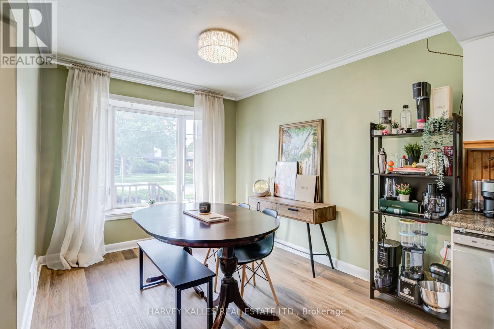 9 SEALCOVE DRIVE