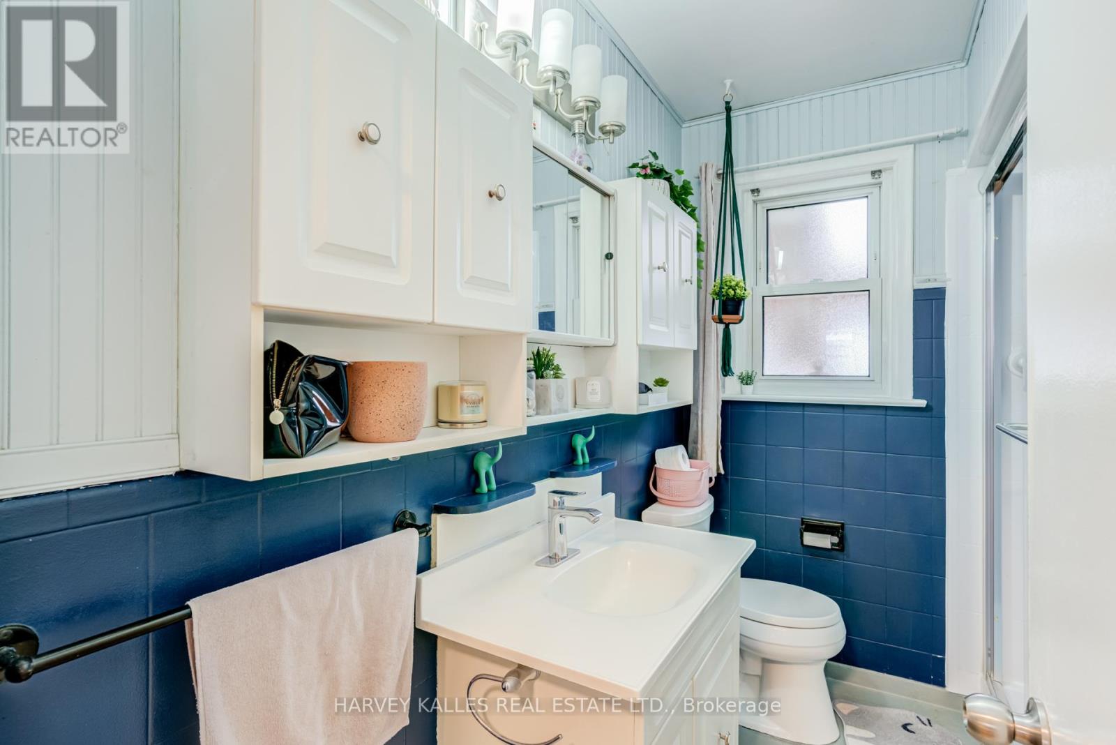 9 SEALCOVE DRIVE