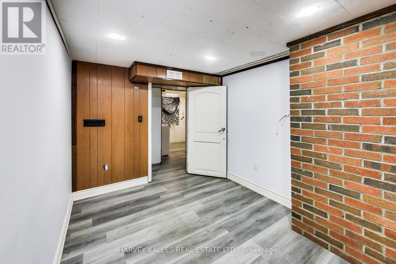 3760 WOODRUFF CRESCENT