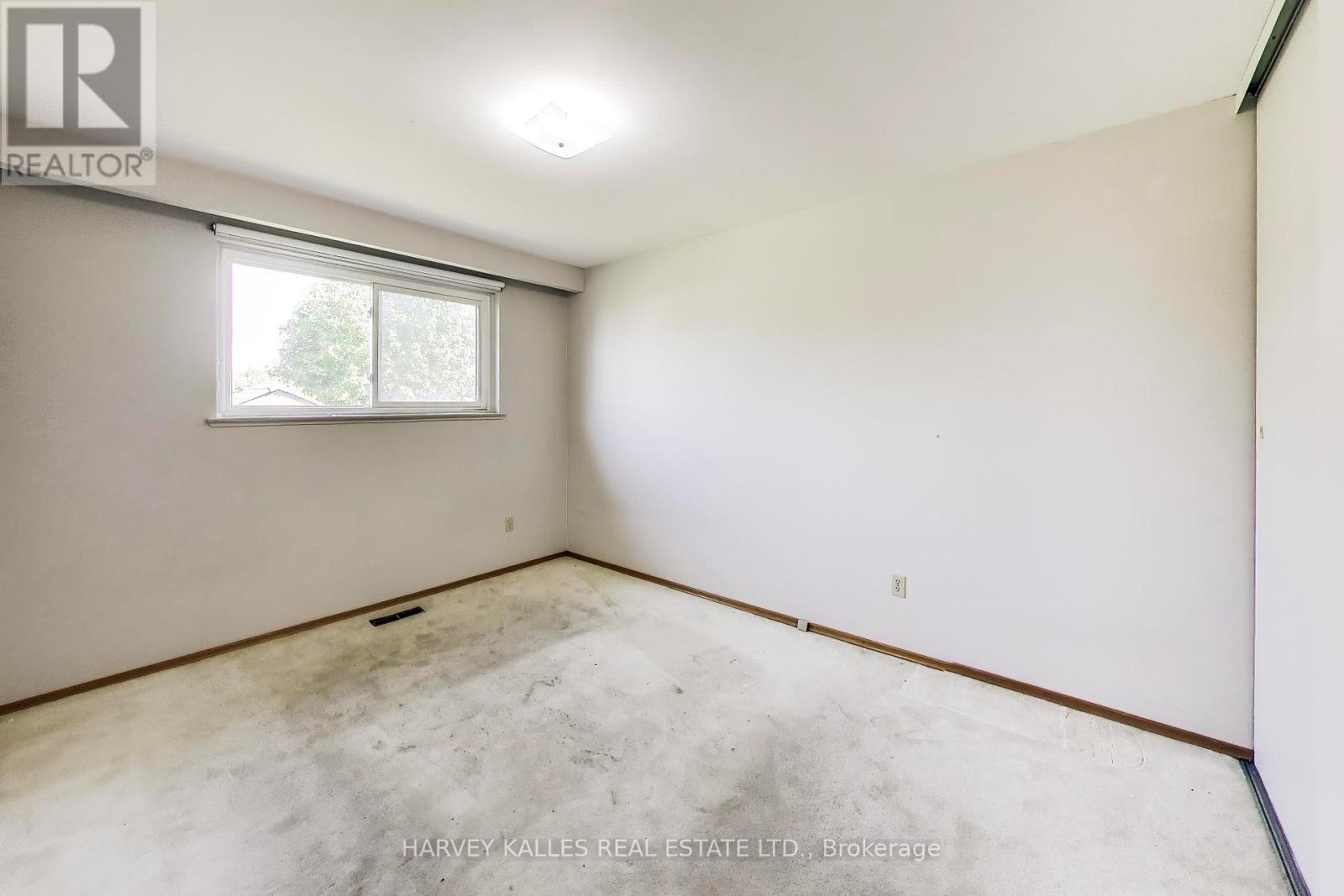 3760 WOODRUFF CRESCENT