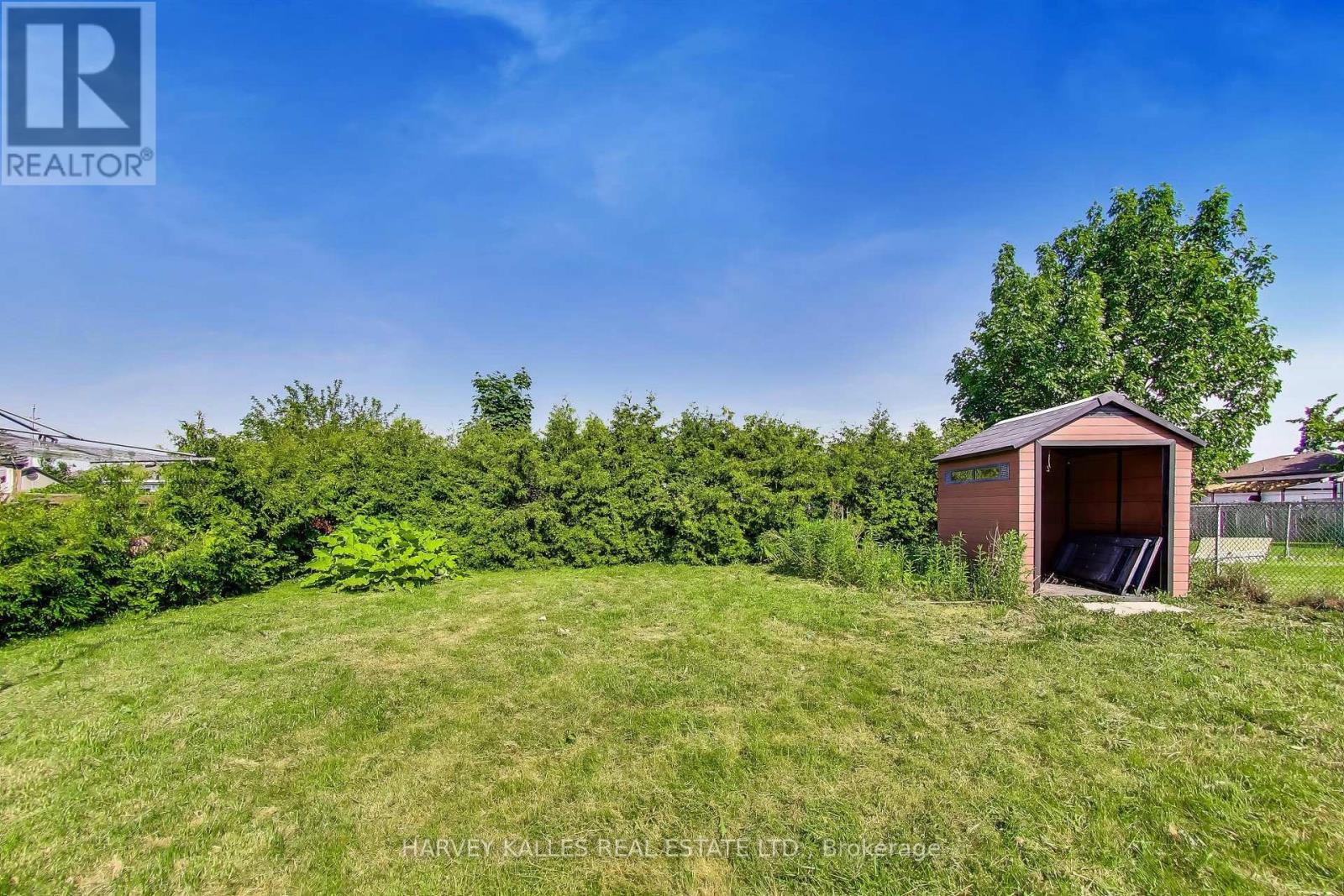 3760 WOODRUFF CRESCENT