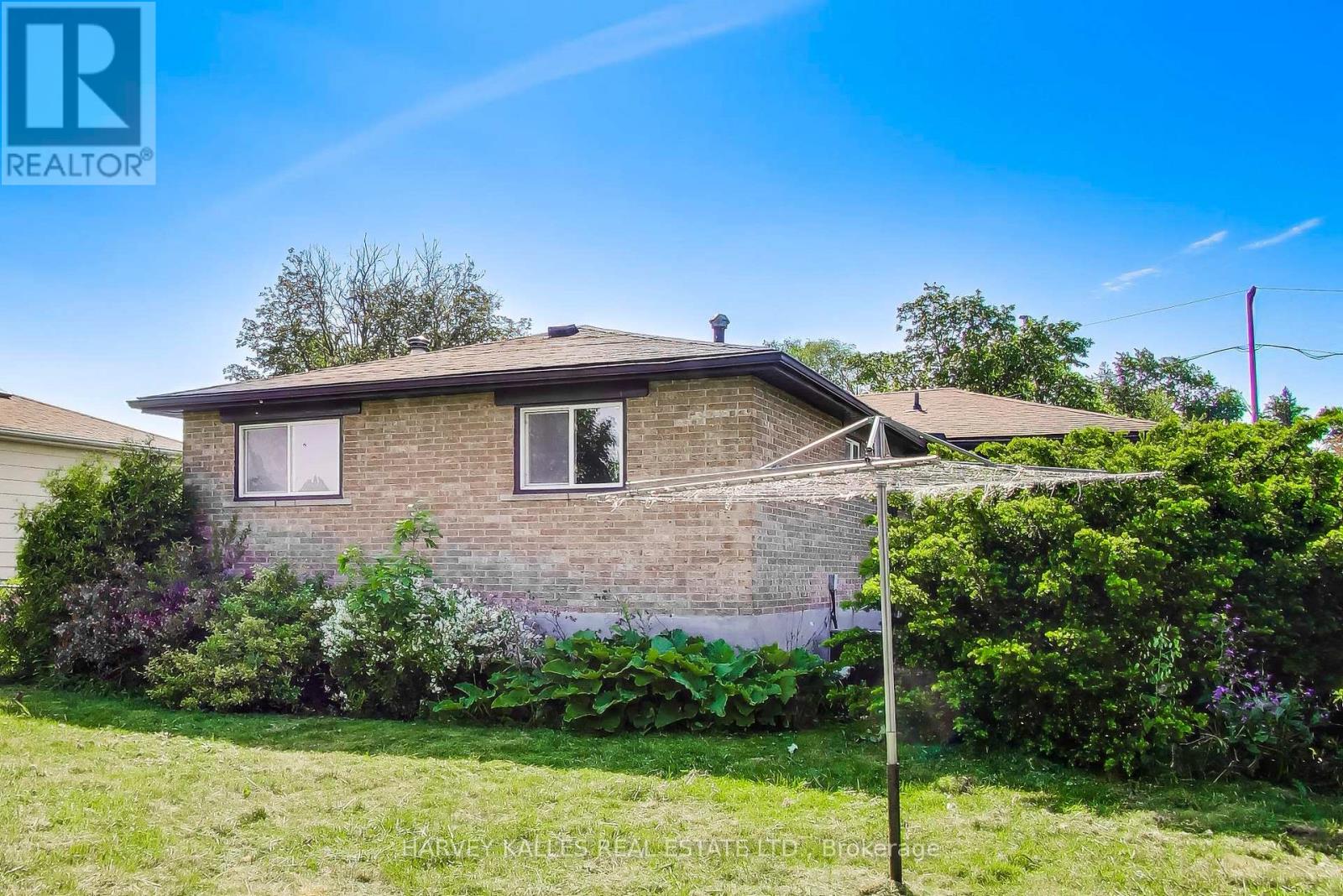 3760 WOODRUFF CRESCENT