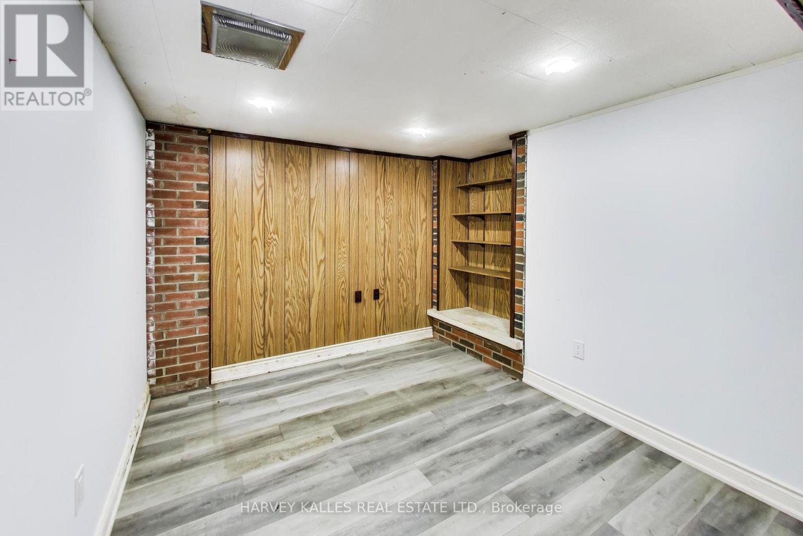 3760 WOODRUFF CRESCENT