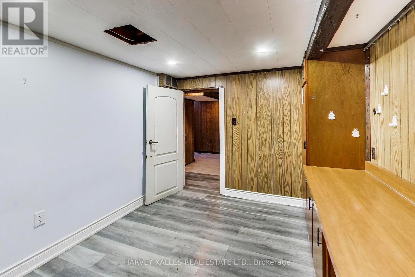 3760 WOODRUFF CRESCENT