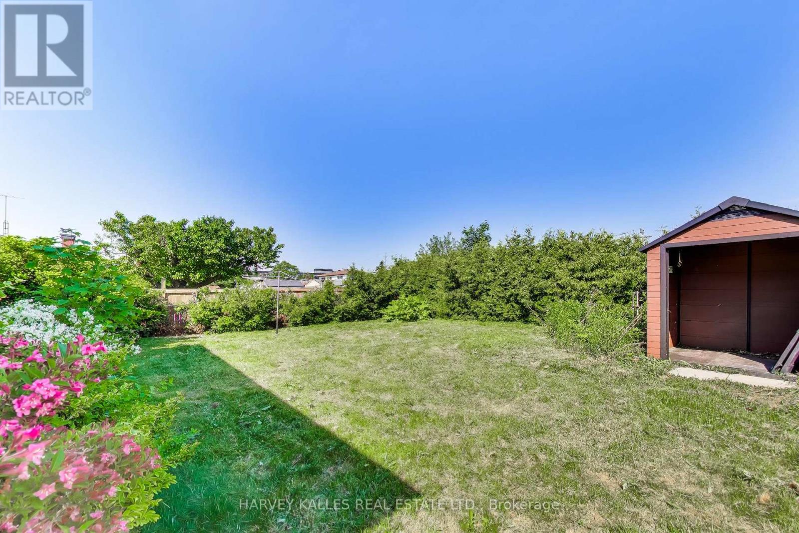 3760 WOODRUFF CRESCENT