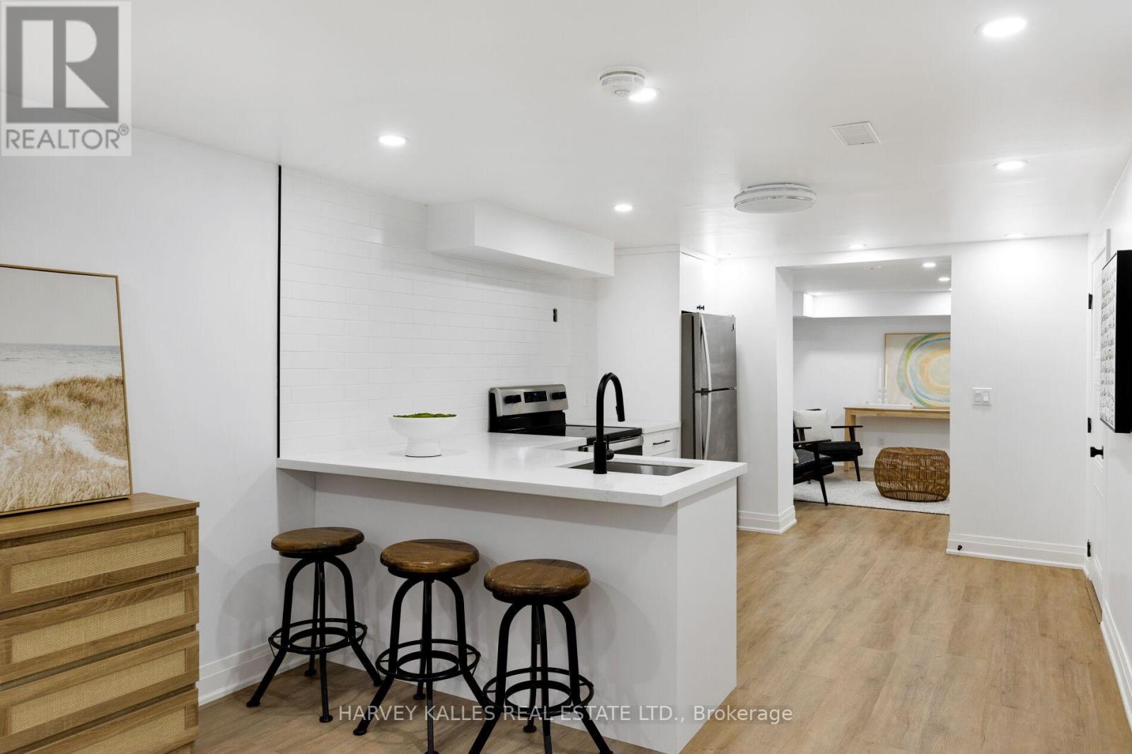 90 GREAT OAK DRIVE